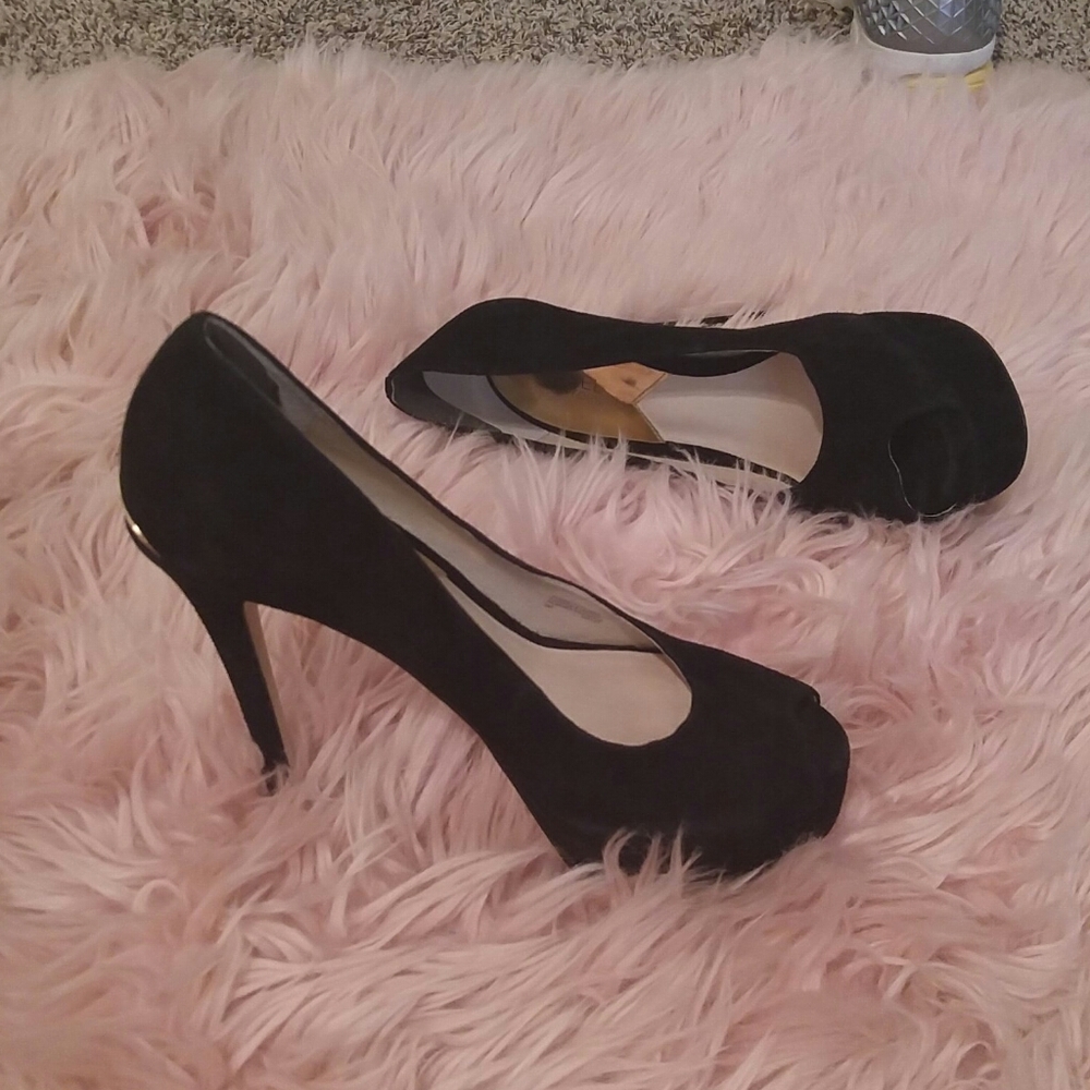 Black heels